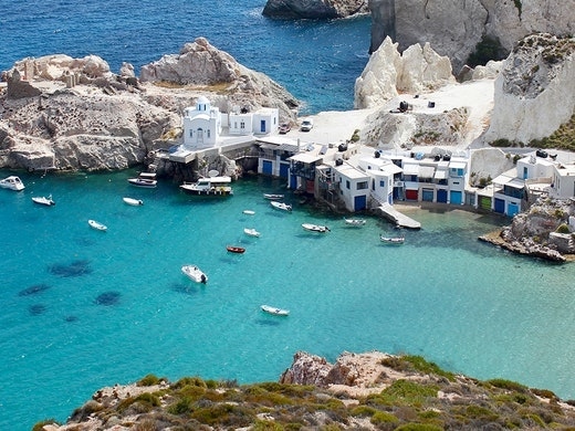 Гърция предупреждава за висок риск от Covid-19 по островите с туристи
